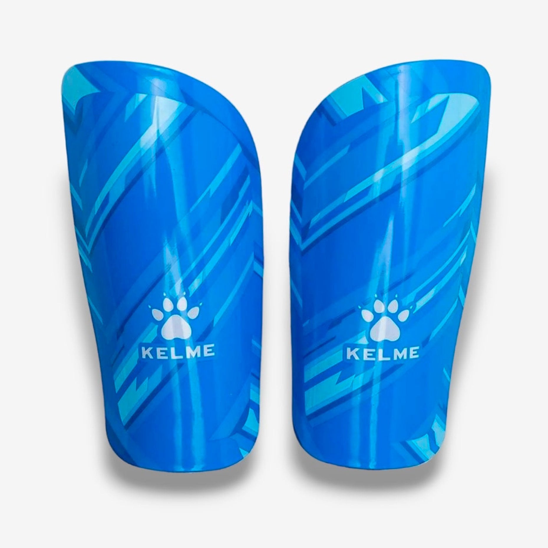 Kelme Shin Guard 8101HJ5001 – Lightweight Football Protection