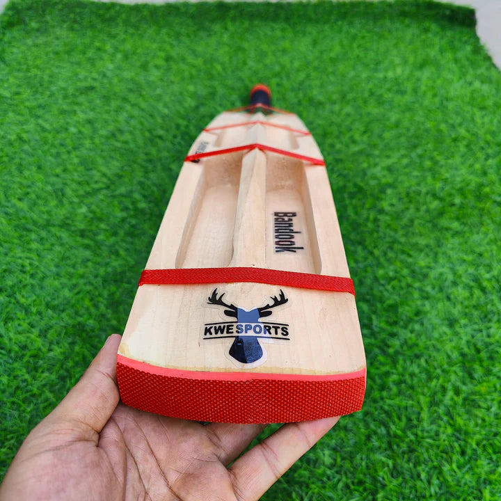 Bandook Hard Tennis Players Edition Cricket Bat 9001