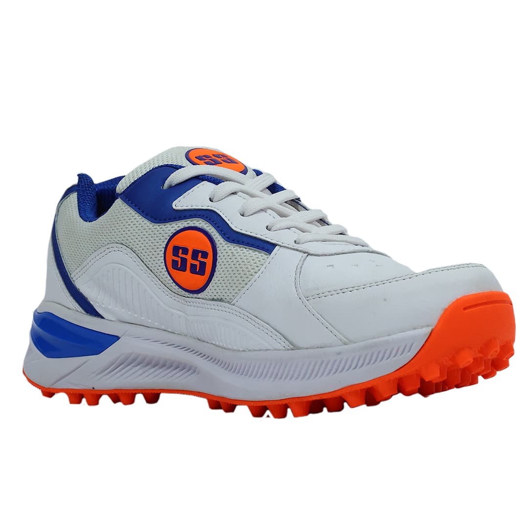 SS Master Cricket Shoes – Lightweight Performance Sports Shoes