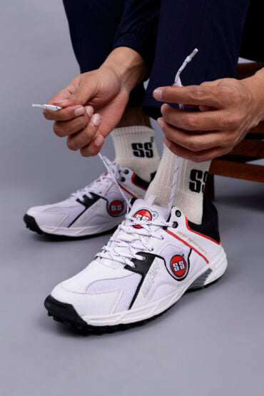 SS Gutsy Cricket Shoes